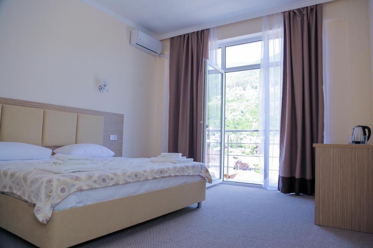 Hotel Bella Gagra Bagian luar foto